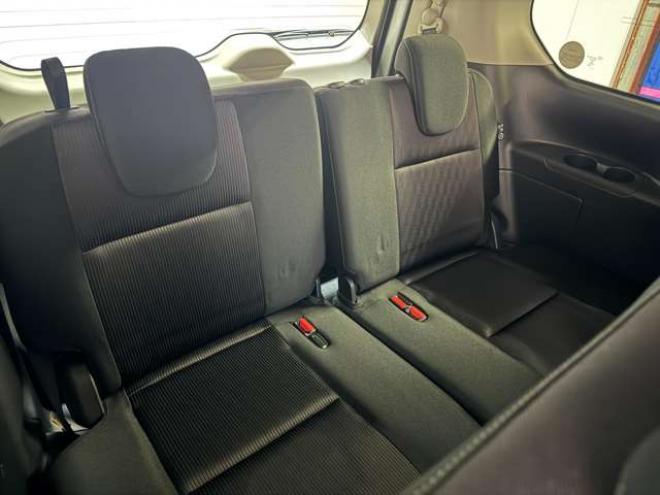 セレナ2.0 ハイウェイスター 4WD　ナビ　TV　アラウンドビュー　Bluetooth　両側Pスライド　Egスターター 2000