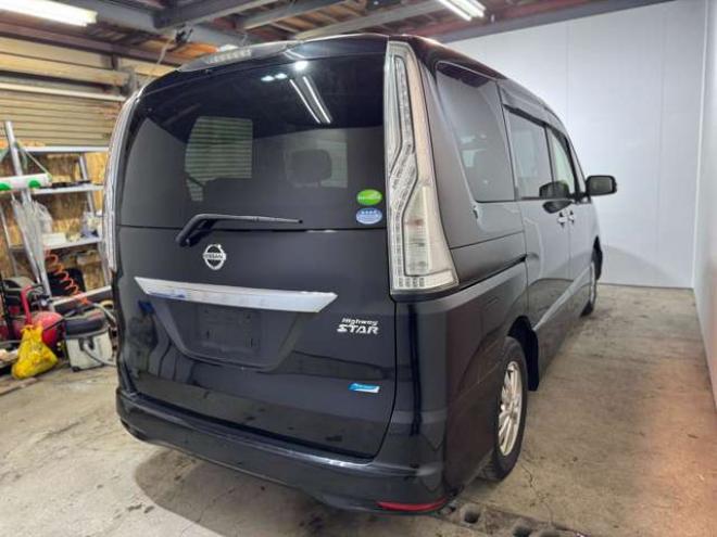 セレナ2.0 ハイウェイスター Vセレクション+Safety 4WD　ナビ　TV　Bluetooth　両側Pスライド　Egスターター　フリップダウン 2000