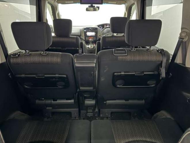 セレナ2.0 ハイウェイスター Vセレクション+Safety 4WD　ナビ　TV　Bluetooth　両側Pスライド　Egスターター　フリップダウン 2000