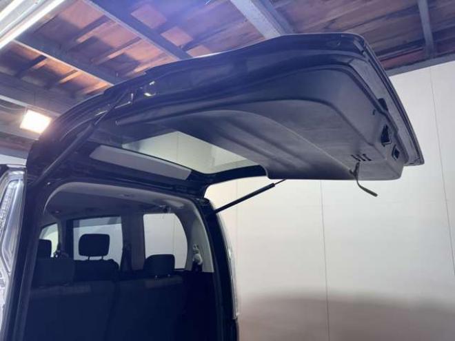 セレナ2.0 ハイウェイスター Vセレクション+Safety 4WD　ナビ　TV　Bluetooth　両側Pスライド　Egスターター　フリップダウン 2000