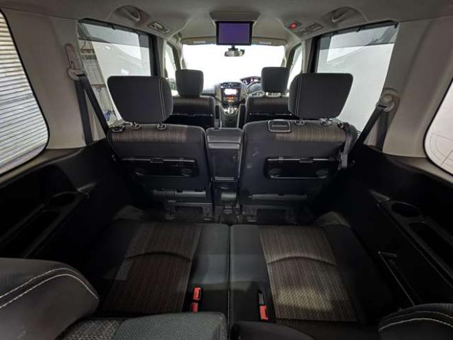 セレナ2.0 ハイウェイスター Vセレクション+Safety 4WD　ナビ　TV　Bluetooth　両側Pスライド　Egスターター　フリップダウン 2000