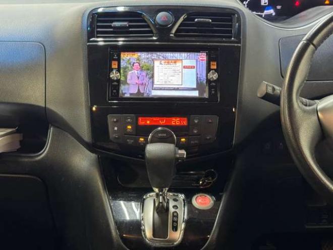 セレナ2.0 ハイウェイスター Vセレクション+Safety 4WD　ナビ　TV　Bluetooth　両側Pスライド　Egスターター　フリップダウン 2000