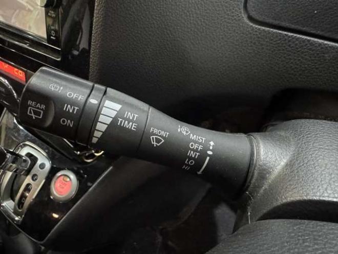 セレナ2.0 ハイウェイスター Vセレクション+Safety 4WD　ナビ　TV　Bluetooth　両側Pスライド　Egスターター　フリップダウン 2000