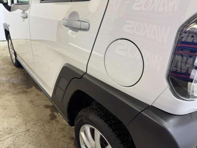 タフトX 4WD　ナビ　TV　Bカメラ　Bluetooth　ガラスルーフ　Egスターター 660