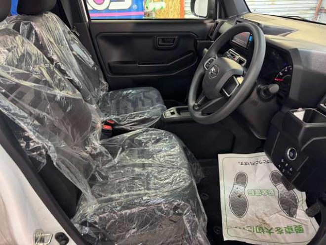 タフトX 4WD　ナビ　TV　Bカメラ　Bluetooth　ガラスルーフ　Egスターター 660