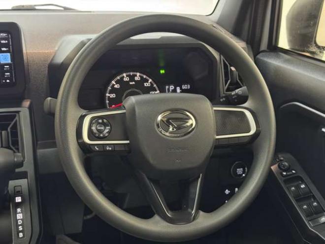 タフトX 4WD　ナビ　TV　Bカメラ　Bluetooth　ガラスルーフ　Egスターター 660
