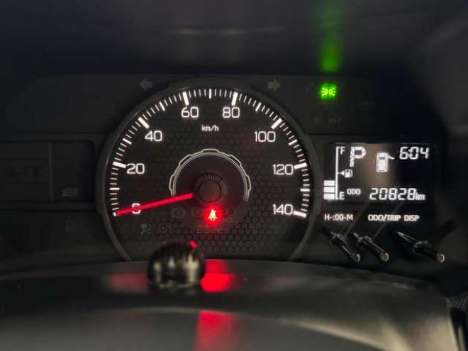 タフトX 4WD　ナビ　TV　Bカメラ　Bluetooth　ガラスルーフ　Egスターター 660