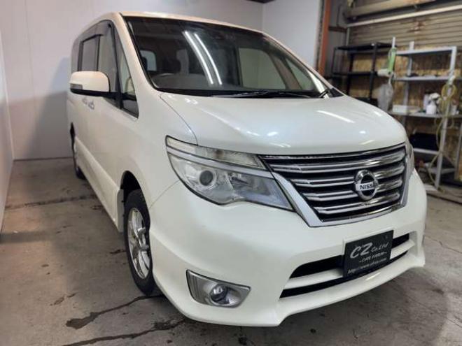 セレナ2.0 ハイウェイスター Sエディション 4WD　ナビ　TV　Bluetooth　Bカメラ　Pスライド　エマージェンシーB 2000