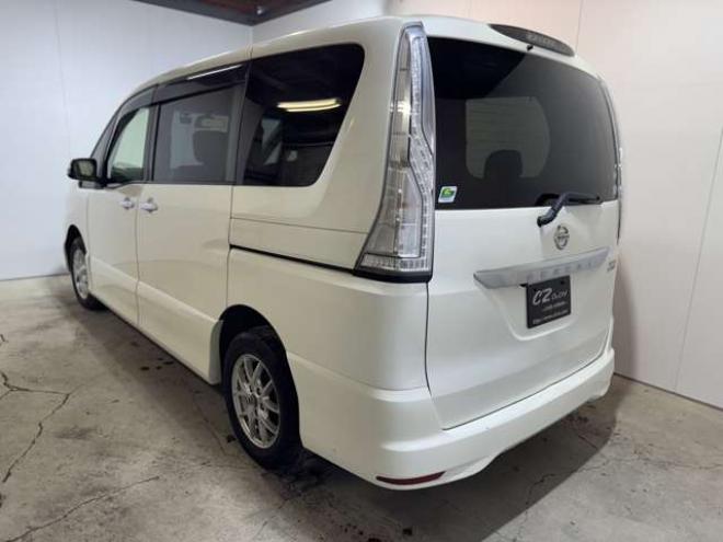 セレナ2.0 ハイウェイスター Sエディション 4WD　ナビ　TV　Bluetooth　Bカメラ　Pスライド　エマージェンシーB 2000