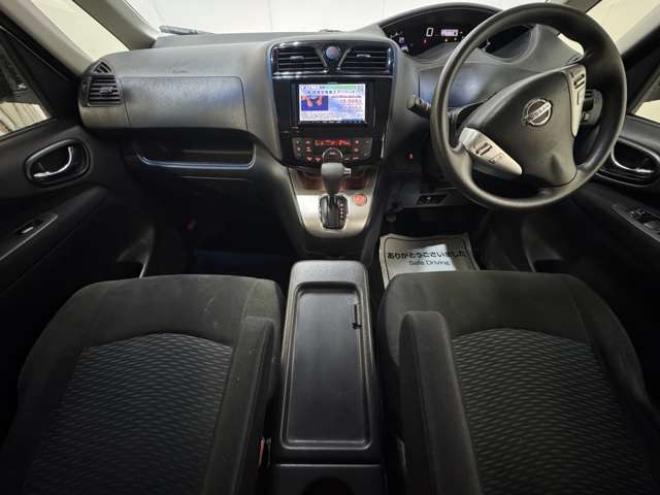 セレナ2.0 ハイウェイスター Sエディション 4WD　ナビ　TV　Bluetooth　Bカメラ　Pスライド　エマージェンシーB 2000