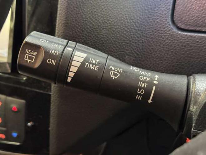 セレナ2.0 ハイウェイスター Sエディション 4WD　ナビ　TV　Bluetooth　Bカメラ　Pスライド　エマージェンシーB 2000