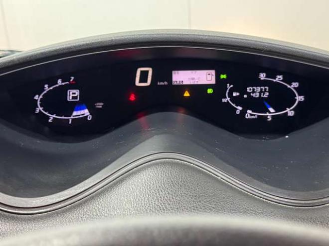 セレナ2.0 ハイウェイスター Sエディション 4WD　ナビ　TV　Bluetooth　Bカメラ　Pスライド　エマージェンシーB 2000