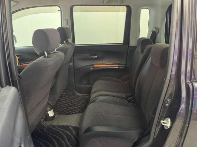 タントエグゼ カスタムRS 4WD　ナビ　TV　Bluetooth　ターボ 660