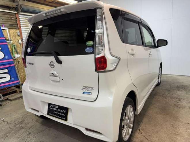 デイズハイウェイスターX 4WD　ナビ　TV　Bカメラ 660