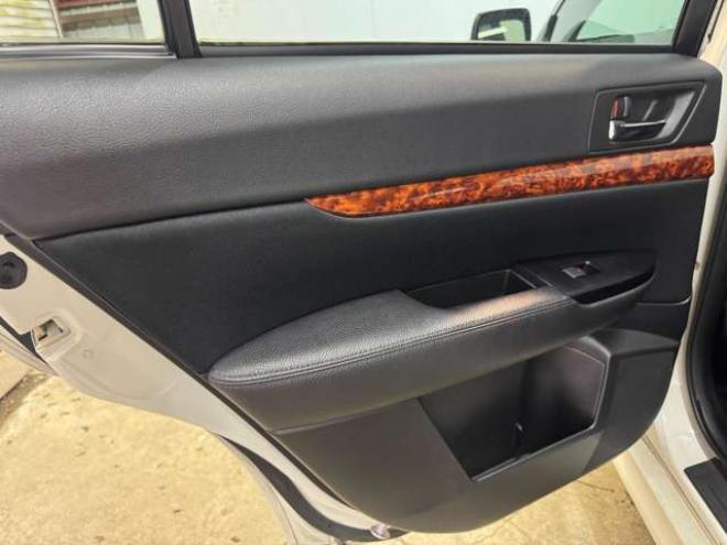レガシィワゴン2.5 i アイサイト 4WD　ナビ　TV　Bluetooth　Tベルト交換 2500