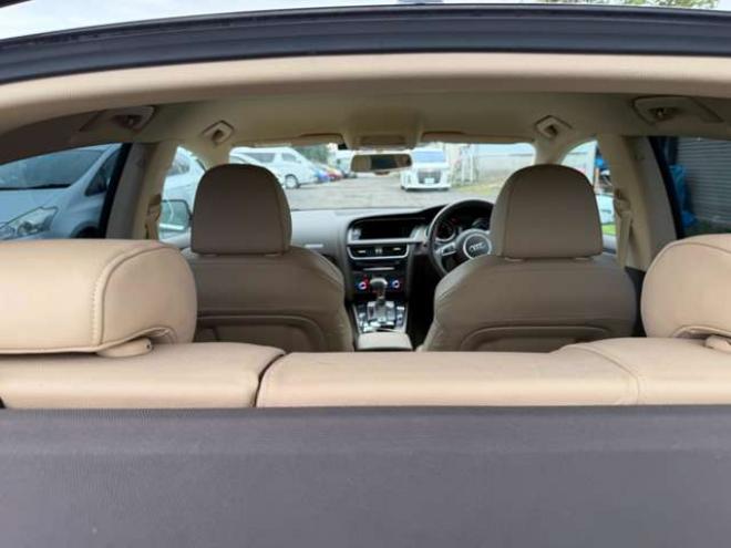 アウディA5スポーツバック 2.0 TFSI クワトロ Sラインパッケージ 4WD　レザーシート　プッシュスタート　パドルシフト　WALD20AW 正規輸入車 2000