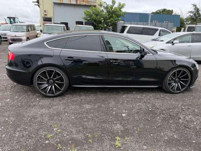 アウディA5スポーツバック 2.0 TFSI クワトロ Sラインパッケージ 4WD　レザーシート　プッシュスタート　パドルシフト　WALD20AW 正規輸入車 2000