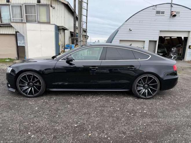 アウディA5スポーツバック 2.0 TFSI クワトロ Sラインパッケージ 4WD　レザーシート　プッシュスタート　パドルシフト　WALD20AW 正規輸入車 2000