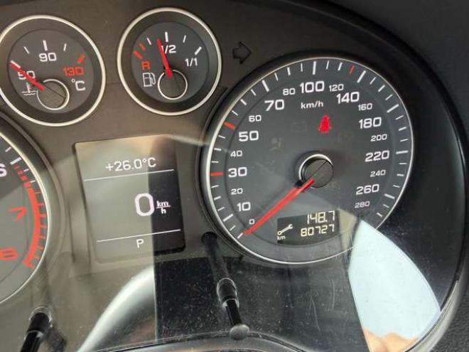 アウディA3スポーツバック 2.0 TFSI クワトロ 4WD　ナビ・TV・Bカメラ 正規輸入車 2000