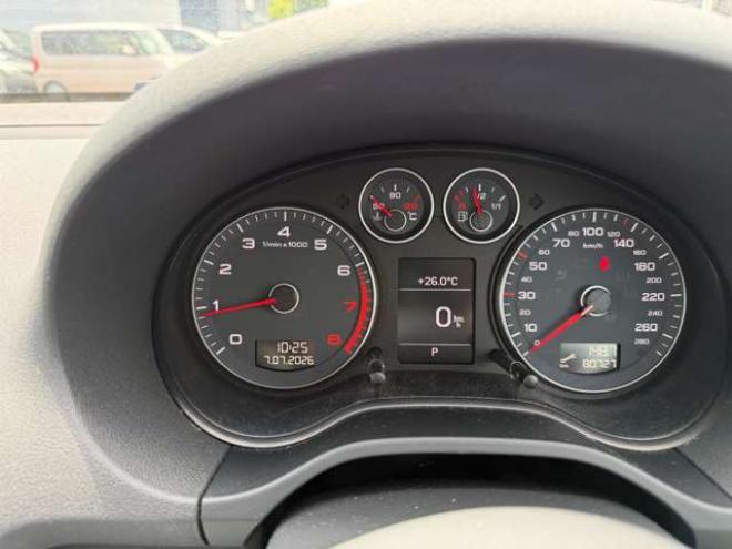 アウディA3スポーツバック 2.0 TFSI クワトロ 4WD　ナビ・TV・Bカメラ 正規輸入車 2000