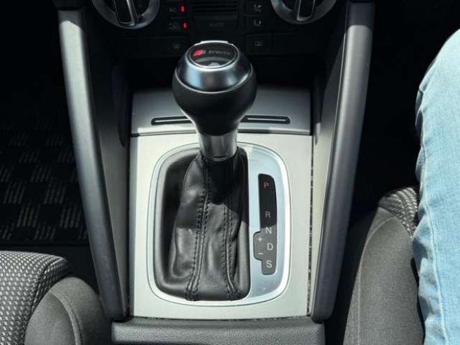 アウディA3スポーツバック 2.0 TFSI クワトロ 4WD　ナビ・TV・Bカメラ 正規輸入車 2000