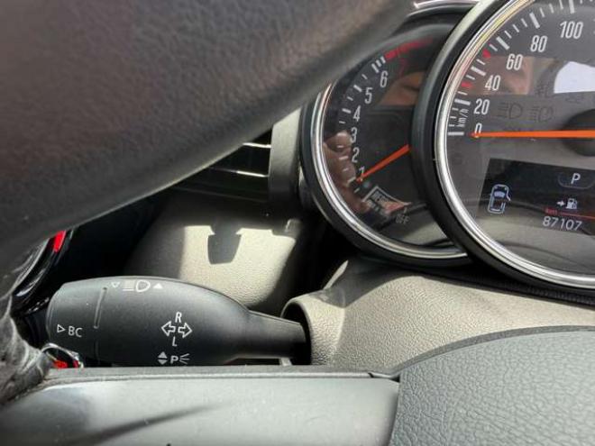 ミニクーパー 3ドア　純正ナビ・Bカメラ　Bluetooth 正規輸入車 2WD 1500