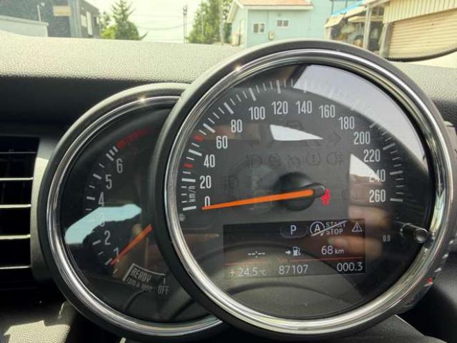 ミニクーパー 3ドア　純正ナビ・Bカメラ　Bluetooth 正規輸入車 2WD 1500