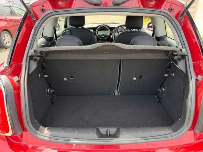 ミニクーパー 3ドア　純正ナビ・Bカメラ　Bluetooth 正規輸入車 2WD 1500