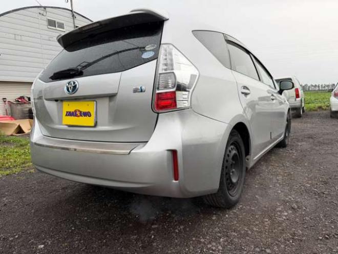 プリウスα1.8 S Lセレクション　夏冬タイヤ付き　インテリキー　ナビ・TV・Bカメラ　エンジンスターター 2WD 1800