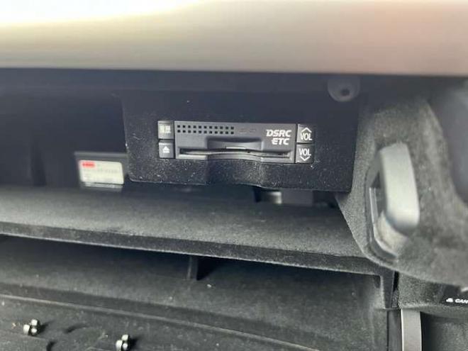 レクサスLSハイブリッド 600hL エグゼクティブパッケージ 4WD　WALDエアロ・WALD22AW・エクゼクティブパッケージ・マークレビンソン・純正ナビ・地デジ・リアエンターテインメント・BSM・オートマチックハイビーム・車検令和10年1月・本州仕入車両 5000