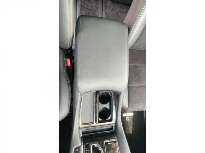 アルファードハイブリッド 2.5 S タイプゴールドII E-Four 4WD　 2500