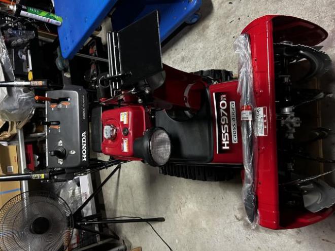 除雪機ホンダHSS970n（JX）クロスオーガ
              江別市隣接市町村は配送無料
即納！点検整備塗装済み