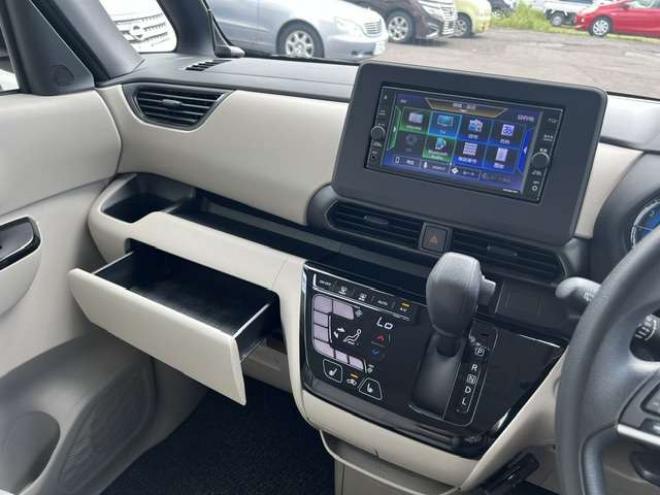 eKスペースG 4WD　ワンオーナー車両・法定24ヵ月点検整備付・新規車検整備付・Bluetooth対応ナビ・地デジ・走行中視聴OK・両側パワースライドドア・純正エンジンスターター・ドライブレコーダー・スマートキー&スペアキー 660