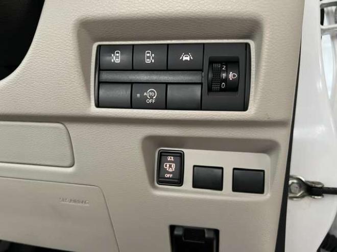 eKスペースG 4WD　ワンオーナー車両・法定24ヵ月点検整備付・新規車検整備付・Bluetooth対応ナビ・地デジ・走行中視聴OK・両側パワースライドドア・純正エンジンスターター・ドライブレコーダー・スマートキー&スペアキー 660