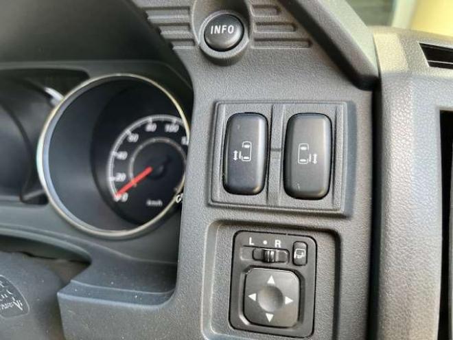 デリカD：5 2.2 D パワーパッケージ ディーゼルターボ 4WD　法定24ヵ月点検整備付・新規車検整備付・本州仕入車両・フローティングナビ・アルパインフリップダウン・フルセグ・バックモニター・両側パワースライドドア・クルーズコントロール・レザー調シートカバー 2300