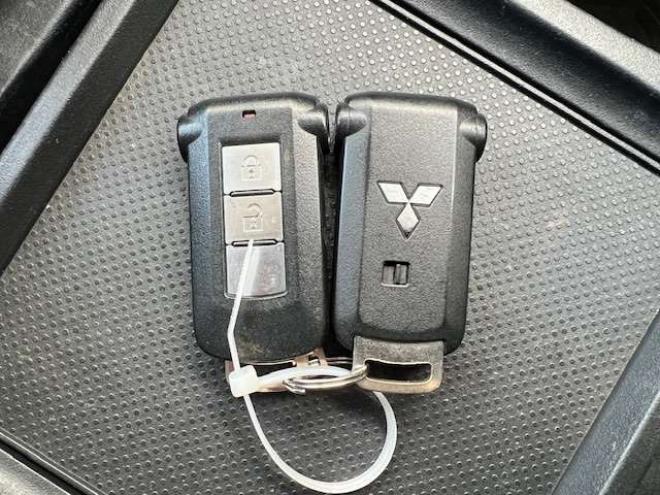 デリカD：5 2.2 D パワーパッケージ ディーゼルターボ 4WD　法定24ヵ月点検整備付・新規車検整備付・本州仕入車両・フローティングナビ・アルパインフリップダウン・フルセグ・バックモニター・両側パワースライドドア・クルーズコントロール・レザー調シートカバー 2300