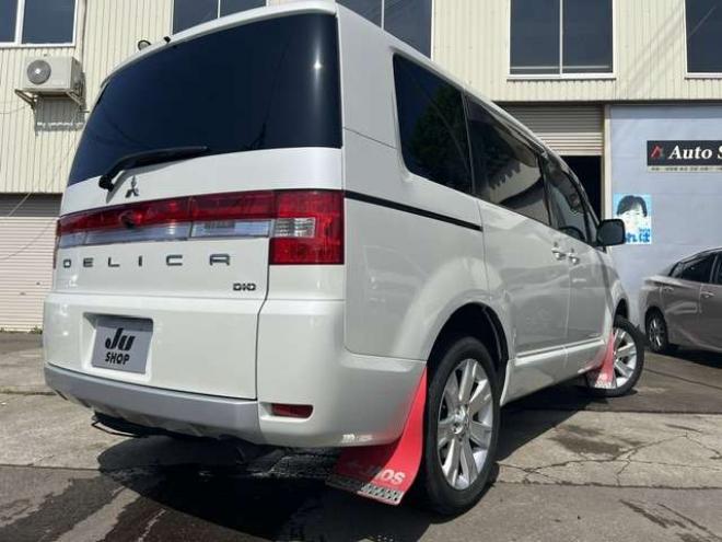 デリカD：5 2.2 D パワーパッケージ ディーゼルターボ 4WD　法定12ヵ月点検整備付・アルパインナビ・フルセグ・バックモニター・アルパイン後席モニター・前後ドラレコ・両側パワースライドドア・クルーズコントロール・シートヒーター・純正エンジンスターター・夏冬タイヤ 2300
