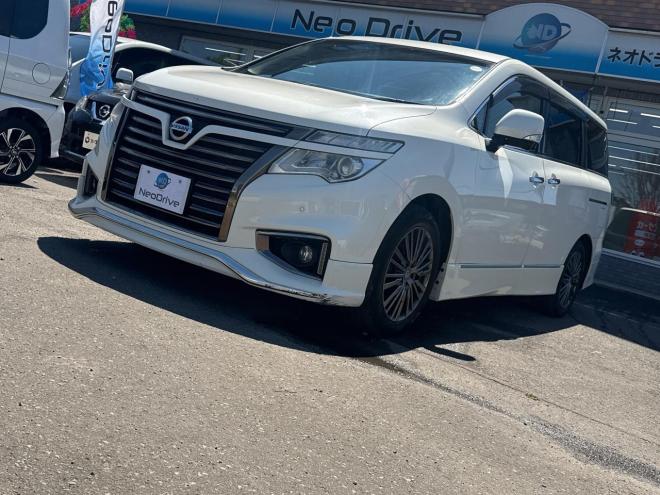 エルグランド3.5 350ハイウェイスターアーバンクロム4WD　ローンが不安な方＜優遇ローン＞　本州仕入　寒冷地仕様　 純正ナビTV　両側パワスラ 4WD 3500 5Dr