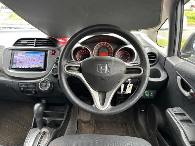 フィット13G 4WD 1300 5Dr