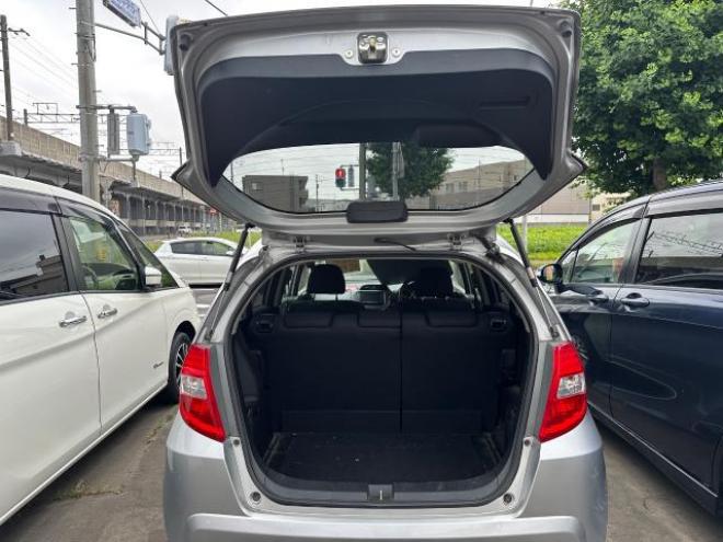 フィット13G 4WD 1300 5Dr