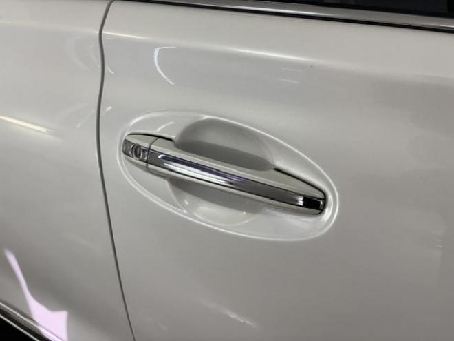 マークXプレミアム　Ｆｏｕｒ　本州仕入　ワンオーナー　最上級グレード　禁煙車　純正ハーフレザーシート　純正１６インチＡＷ　社外１６ＡＷ＋スタッドレスタイヤ　純正ナビ　フルセグ地デジ　Ｂｌｕｅｔｏｏｔｈオーディオ　バックカメラ 4WD 2500 4Dr