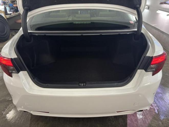 マークXプレミアム　Ｆｏｕｒ　本州仕入　ワンオーナー　最上級グレード　禁煙車　純正ハーフレザーシート　純正１６インチＡＷ　社外１６ＡＷ＋スタッドレスタイヤ　純正ナビ　フルセグ地デジ　Ｂｌｕｅｔｏｏｔｈオーディオ　バックカメラ 4WD 2500 4Dr