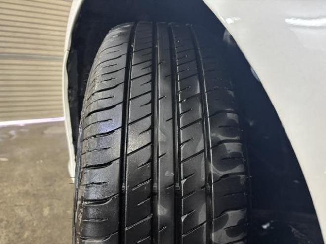 マークXプレミアム　Ｆｏｕｒ　本州仕入　ワンオーナー　最上級グレード　禁煙車　純正ハーフレザーシート　純正１６インチＡＷ　社外１６ＡＷ＋スタッドレスタイヤ　純正ナビ　フルセグ地デジ　Ｂｌｕｅｔｏｏｔｈオーディオ　バックカメラ 4WD 2500 4Dr
