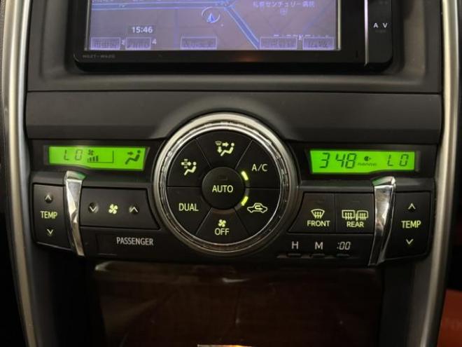 マークXプレミアム　Ｆｏｕｒ　本州仕入　ワンオーナー　最上級グレード　禁煙車　純正ハーフレザーシート　純正１６インチＡＷ　社外１６ＡＷ＋スタッドレスタイヤ　純正ナビ　フルセグ地デジ　Ｂｌｕｅｔｏｏｔｈオーディオ　バックカメラ 4WD 2500 4Dr