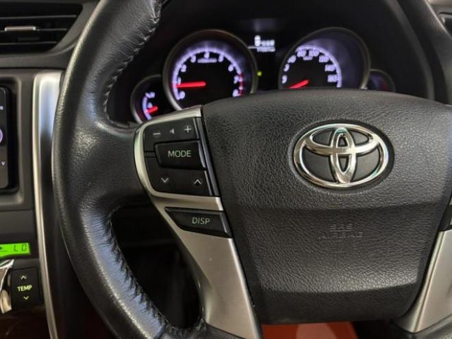 マークXプレミアム　Ｆｏｕｒ　本州仕入　ワンオーナー　最上級グレード　禁煙車　純正ハーフレザーシート　純正１６インチＡＷ　社外１６ＡＷ＋スタッドレスタイヤ　純正ナビ　フルセグ地デジ　Ｂｌｕｅｔｏｏｔｈオーディオ　バックカメラ 4WD 2500 4Dr