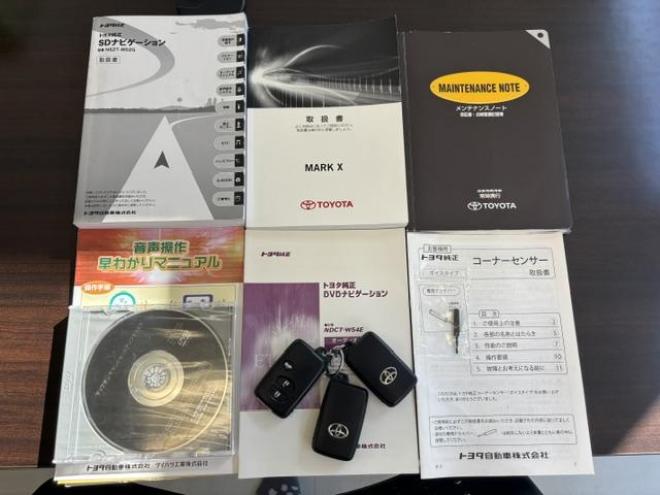 マークXプレミアム　Ｆｏｕｒ　本州仕入　ワンオーナー　最上級グレード　禁煙車　純正ハーフレザーシート　純正１６インチＡＷ　社外１６ＡＷ＋スタッドレスタイヤ　純正ナビ　フルセグ地デジ　Ｂｌｕｅｔｏｏｔｈオーディオ　バックカメラ 4WD 2500 4Dr