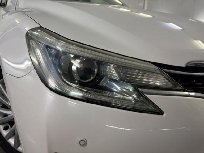 マークXプレミアム　Ｆｏｕｒ　本州仕入　ワンオーナー　最上級グレード　禁煙車　純正ハーフレザーシート　純正１６インチＡＷ　社外１６ＡＷ＋スタッドレスタイヤ　純正ナビ　フルセグ地デジ　Ｂｌｕｅｔｏｏｔｈオーディオ　バックカメラ 4WD 2500 4Dr
