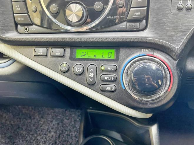 アクア1.5S 5年保証 スマキー ドラレコ 自社認証工場 車検整備2年付 寒冷地仕様 禁煙