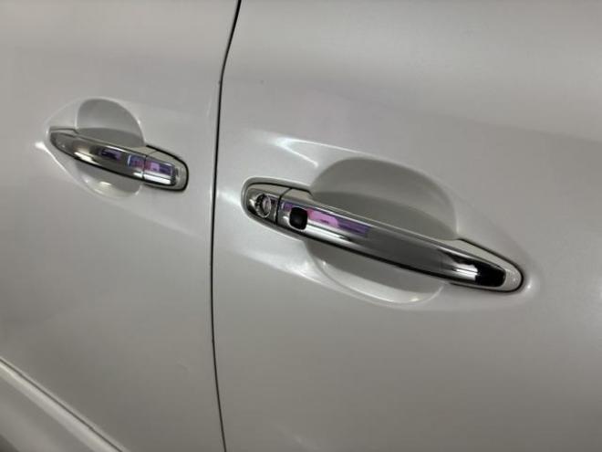 アルファード２４０Ｓ　プライムセレクションⅡ　タイプゴールドⅡ　本州仕入　禁煙車　アルパインリアフリップダウンモニター　両側パワースライドドア　パワーバックドア　純正１８インチＡＷ　社外１６ＡＷ＋スタッドレスタイヤ　純正ナビ　地デジ　Ｂｌｕｅｔｏｏｔｈオーディオ 4WD 2400 5Dr