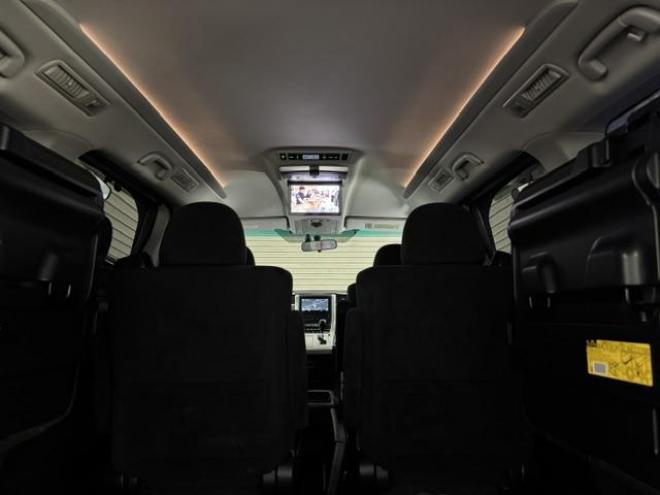 アルファード２４０Ｓ　プライムセレクションⅡ　タイプゴールドⅡ　本州仕入　禁煙車　アルパインリアフリップダウンモニター　両側パワースライドドア　パワーバックドア　純正１８インチＡＷ　社外１６ＡＷ＋スタッドレスタイヤ　純正ナビ　地デジ　Ｂｌｕｅｔｏｏｔｈオーディオ 4WD 2400 5Dr